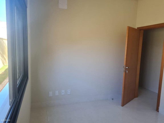 Imagem Casa com 3 Quartos à Venda, 218 m² em Residencial Goiânia Golfe Clube - Goiânia