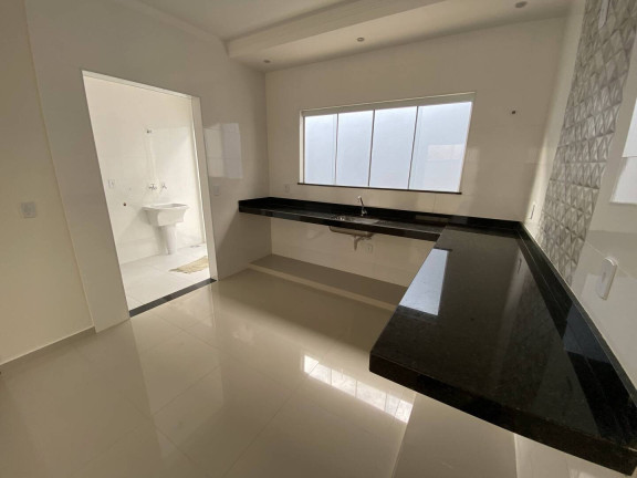 Imagem Casa com 2 Quartos à Venda, 300 m² em Jardim Itamarati - Botucatu