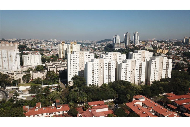 Imagem Imóvel com 3 Quartos à Venda, em Pirajussara - São Paulo Imagem Imóvel com 3 Quartos à Venda, em Pirajussara - São Paulo