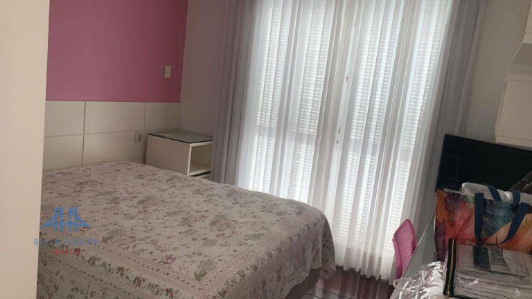Imagem Casa com 3 Quartos à Venda, 376 m² em Córrego Grande - Florianópolis