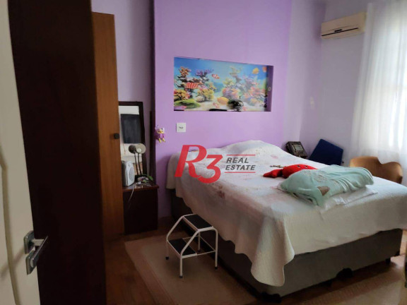 Imagem Casa com 4 Quartos à Venda, 480 m² em Gonzaga - Santos Imagem Casa com 4 Quartos à Venda, 480 m² em Gonzaga - Santos