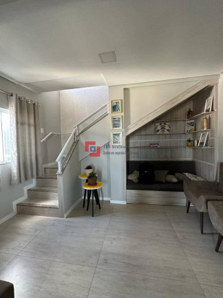 Imagem Casa com 4 Quartos à Venda, 450 m² em Barra Velha Imagem Casa com 4 Quartos à Venda, 450 m² em Barra Velha