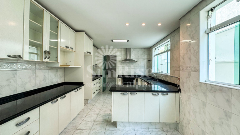 Imagem Casa com 4 Quartos à Venda, 400 m² em Residencial Morada Dos Lagos - Barueri Imagem Casa com 4 Quartos à Venda, 400 m² em Residencial Morada Dos Lagos - Barueri