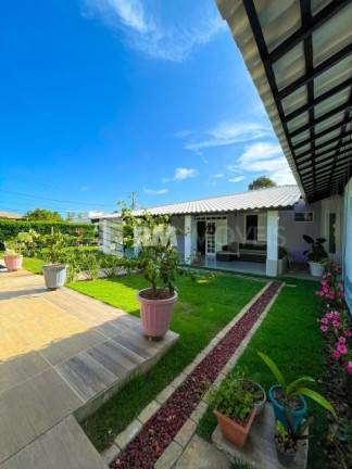 Imagem Casa de Condomínio com 6 Quartos à Venda, 374 m² em Estrada Do Coco - Lauro De Freitas Imagem Casa de Condomínio com 6 Quartos à Venda, 374 m² em Estrada Do Coco - Lauro De Freitas