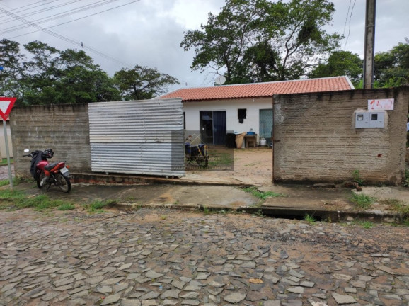 Imagem Casa com 2 Quartos à Venda, 154 m² em Jardim Santo Antonio - Tomazina
