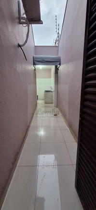 Imagem Casa com 4 Quartos à Venda, 182 m² em Cidade Alta - Cuiabá Imagem Casa com 4 Quartos à Venda, 182 m² em Cidade Alta - Cuiabá