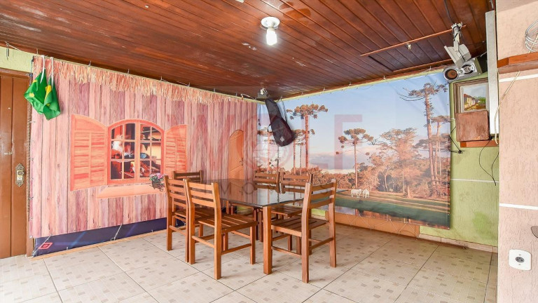 Imagem Casa com 4 Quartos à Venda, 243 m² em Pilarzinho - Curitiba Imagem Casa com 4 Quartos à Venda, 243 m² em Pilarzinho - Curitiba