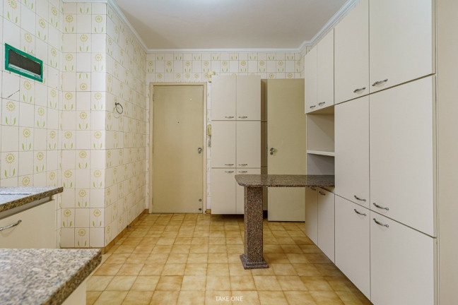 Imagem Imóvel com 2 Quartos à Venda, 74 m² em Centro - Campinas Imagem Imóvel com 2 Quartos à Venda, 74 m² em Centro - Campinas
