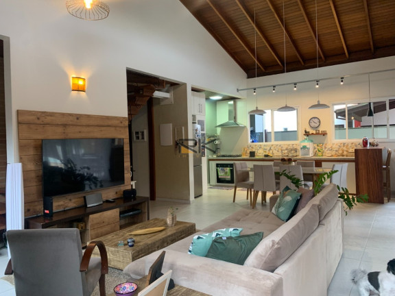 Imagem Casa de Condomínio com 4 Quartos à Venda, 207 m² em Horto Florestal - Ubatuba