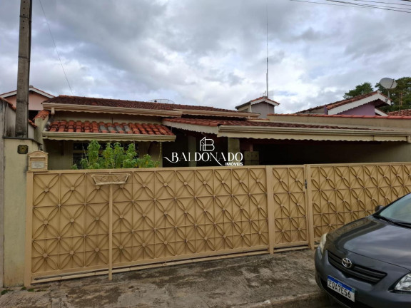 Imóvel com 2 Quartos à Venda, 220 m² em Centro - Joanópolis