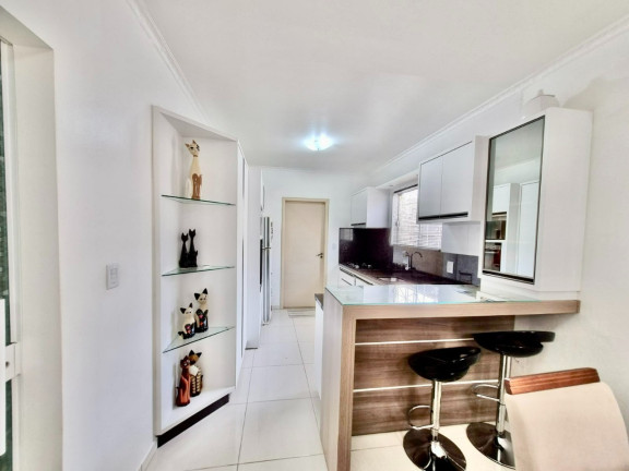 Imagem Casa com 4 Quartos à Venda, 228 m² em Barreiros - São José