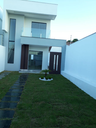 Casa com 2 Quartos à Venda, 80 m²