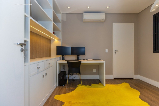Imagem Apartamento com 3 Quartos à Venda, 190 m² em Moema - São Paulo