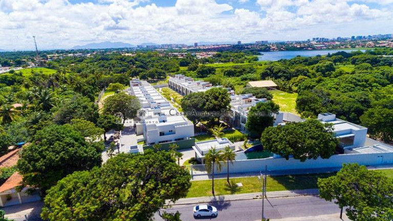 Imagem Casa com 3 Quartos à Venda, 229 m² em Sapiranga - Fortaleza Imagem Casa com 3 Quartos à Venda, 229 m² em Sapiranga - Fortaleza