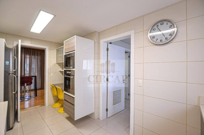 Imagem Apartamento com 3 Quartos à Venda, 223 m² em Itaim Bibi - São Paulo