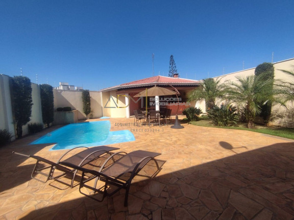 Imagem Casa com 3 Quartos à Venda, 240 m² em Vila Rodrigues Alves - Botucatu Imagem Casa com 3 Quartos à Venda, 240 m² em Vila Rodrigues Alves - Botucatu