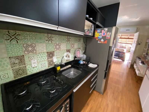 Imagem Casa com 2 Quartos à Venda, 56 m² Imagem Casa com 2 Quartos à Venda, 56 m²