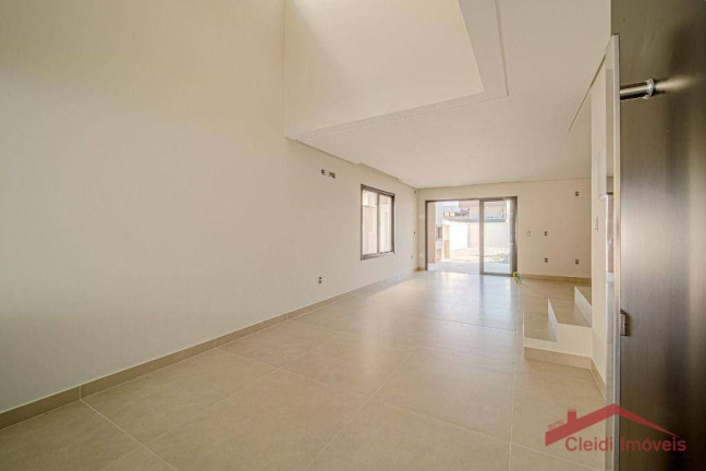 Imagem Casa com 3 Quartos à Venda, 161 m² em Saguaçu - Joinville Imagem Casa com 3 Quartos à Venda, 161 m² em Saguaçu - Joinville