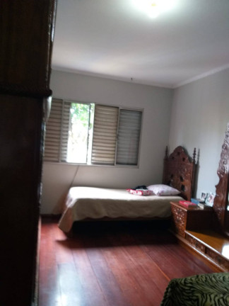Imagem Casa com 3 Quartos à Venda, 125 m² em Taboão - Diadema