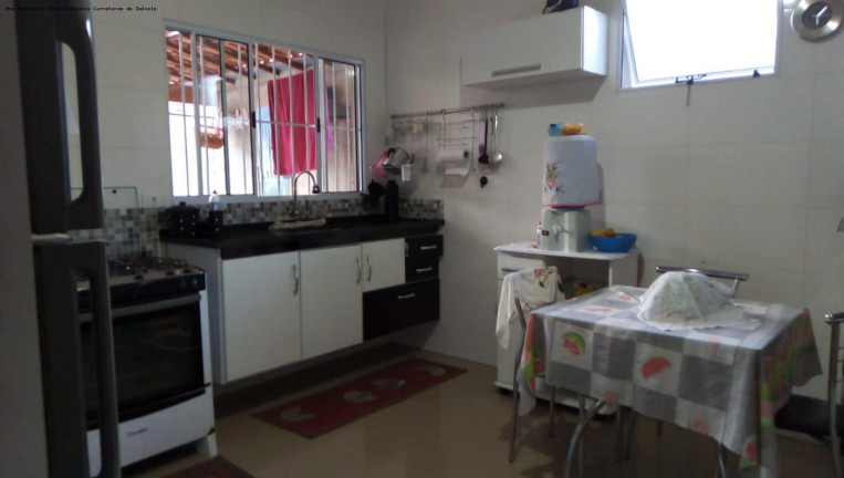 Imagem Casa com 3 Quartos à Venda, 150 m² em Estiva - Taubaté Imagem Casa com 3 Quartos à Venda, 150 m² em Estiva - Taubaté