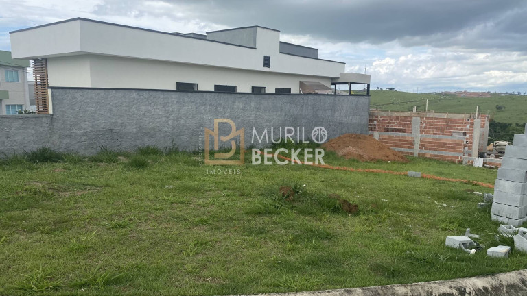 Terreno à Venda, 250 m² em Residencial Colinas - Caçapava