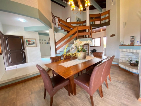 Imagem Casa com 5 Quartos à Venda, 300 m² em Centro - Xangri-la Imagem Casa com 5 Quartos à Venda, 300 m² em Centro - Xangri-la