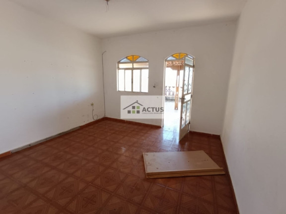 Imagem Casa com 3 Quartos à Venda, 720 m² em Independência (barreiro) - Belo Horizonte