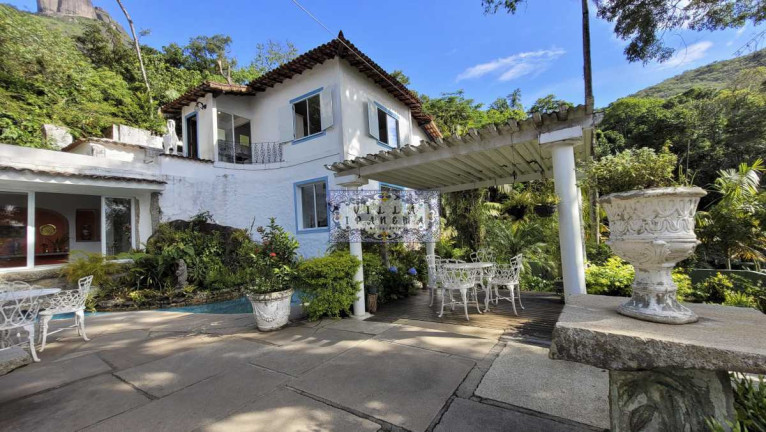Imagem Imóvel com 6 Quartos à Venda, 2.400 m² em Itanhangá - Rio De Janeiro Imagem Imóvel com 6 Quartos à Venda, 2.400 m² em Itanhangá - Rio De Janeiro