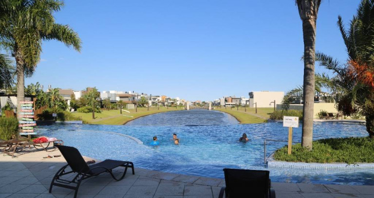 Imagem Casa de Condomínio com 4 Quartos à Venda, 250 m² em Parque Antártica - Capão Da Canoa Imagem Casa de Condomínio com 4 Quartos à Venda, 250 m² em Parque Antártica - Capão Da Canoa