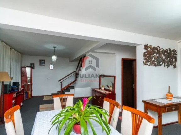 Imagem Casa com 4 Quartos à Venda, 280 m² em Vila Jardim - Porto Alegre Imagem Casa com 4 Quartos à Venda, 280 m² em Vila Jardim - Porto Alegre