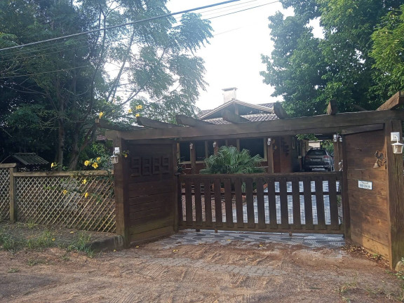 Casa com 3 Quartos à Venda, 1.200 m² em águas Claras - Viamão