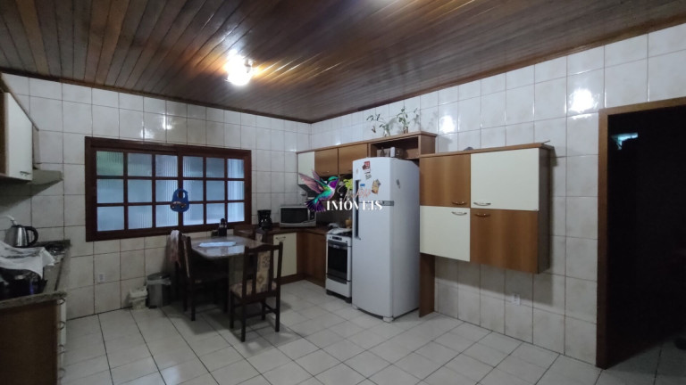 Imagem Casa com 2 Quartos à Venda, 185 m² em Passo Fundo - Guaíba Imagem Casa com 2 Quartos à Venda, 185 m² em Passo Fundo - Guaíba
