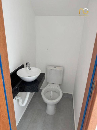 Imagem Imóvel com 3 Quartos à Venda, 101 m² em Maracanã - Praia Grande Imagem Imóvel com 3 Quartos à Venda, 101 m² em Maracanã - Praia Grande