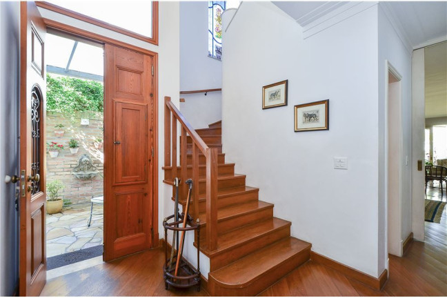 Imagem Casa com 4 Quartos à Venda, em Butantã - São Paulo Imagem Casa com 4 Quartos à Venda, em Butantã - São Paulo