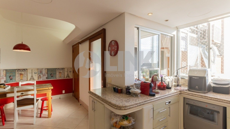 Imagem Apartamento com 3 Quartos à Venda, 167 m² em Moinhos De Vento - Porto Alegre Imagem Apartamento com 3 Quartos à Venda, 167 m² em Moinhos De Vento - Porto Alegre