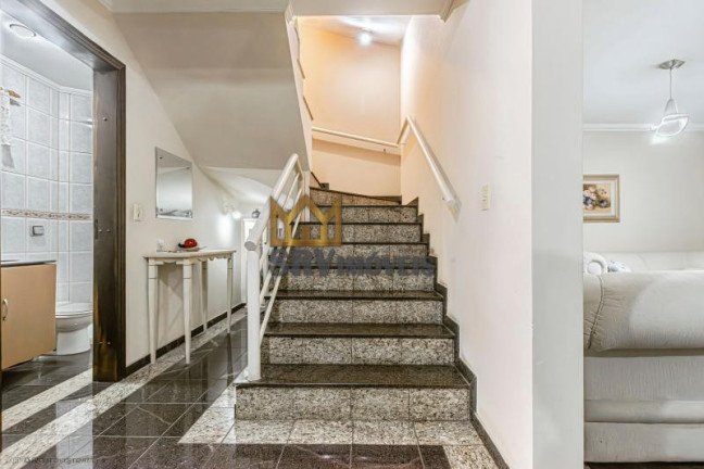 Imagem Sobrado com 3 Quartos à Venda, 262 m² em água Verde - Curitiba Imagem Sobrado com 3 Quartos à Venda, 262 m² em água Verde - Curitiba