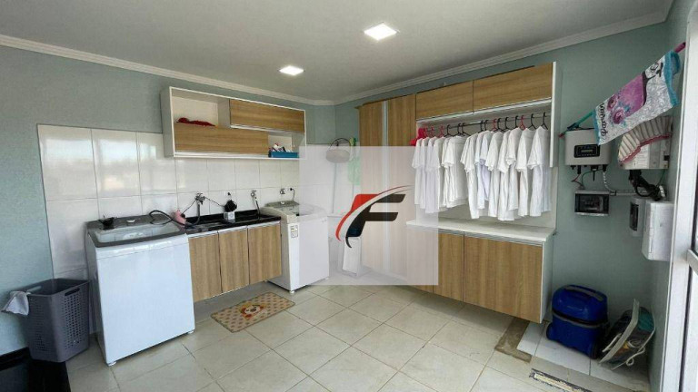 Imagem Sobrado com 4 Quartos à Venda, 350 m² em Campo De Santana - Curitiba Imagem Sobrado com 4 Quartos à Venda, 350 m² em Campo De Santana - Curitiba