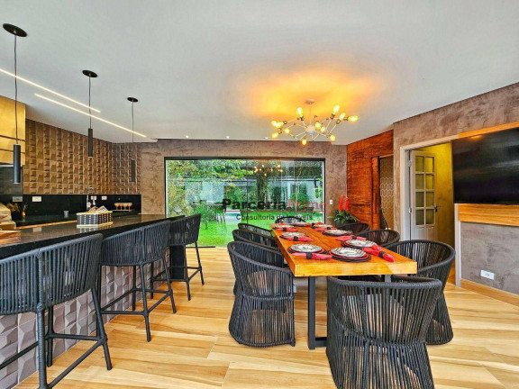 Imagem Casa com 6 Quartos à Venda, 327 m² em Riviera Módulo 5 - Bertioga Imagem Casa com 6 Quartos à Venda, 327 m² em Riviera Módulo 5 - Bertioga