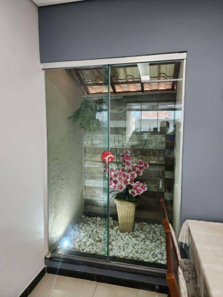 Imagem Casa com 3 Quartos à Venda, 140 m² em Cabral - Contagem Imagem Casa com 3 Quartos à Venda, 140 m² em Cabral - Contagem