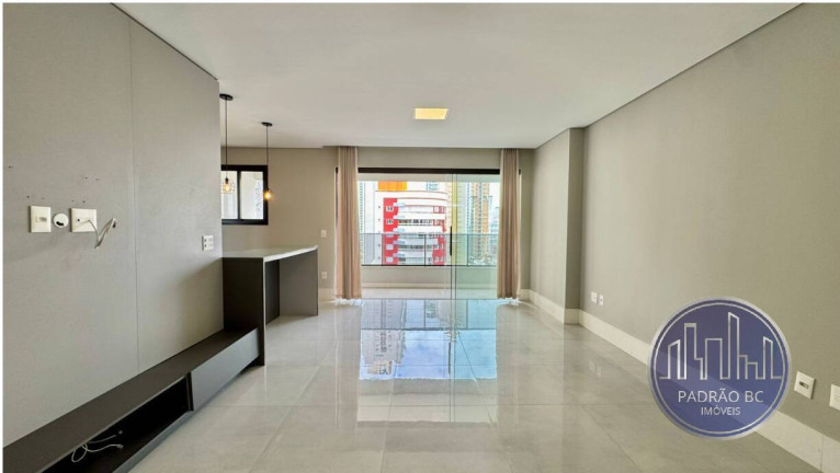 Imagem Apartamento para Alugar, 130 m² em Centro - Balneário Camboriú Imagem Apartamento para Alugar, 130 m² em Centro - Balneário Camboriú