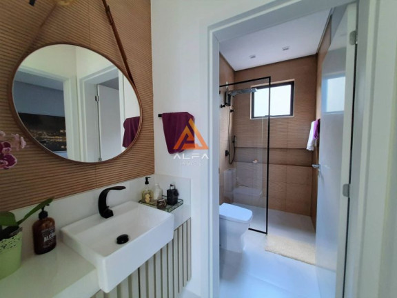 Imagem Casa de Condomínio com 3 Quartos à Venda, 300 m² Imagem Casa de Condomínio com 3 Quartos à Venda, 300 m²