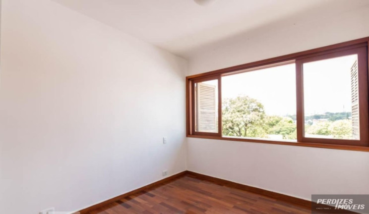 Imagem Casa com 3 Quartos à Venda ou Locação, 217 m² em Sumaré - São Paulo Imagem Casa com 3 Quartos à Venda ou Locação, 217 m² em Sumaré - São Paulo