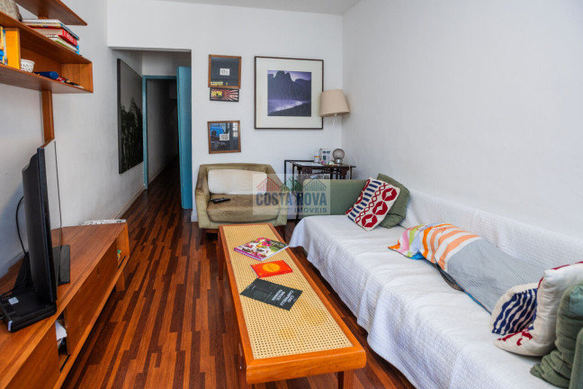 Imagem Casa com 2 Quartos à Venda, 154 m² Imagem Casa com 2 Quartos à Venda, 154 m²