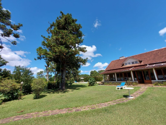 Imagem Casa com 4 Quartos à Venda, 255 m² em Três Córregos - Teresópolis