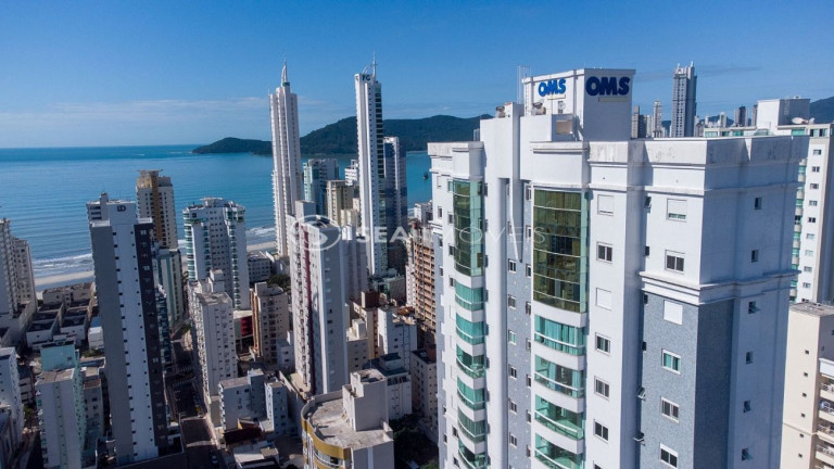 Imagem Apartamento com 4 Quartos à Venda, 150 m² em Centro - Balneário Camboriú Imagem Apartamento com 4 Quartos à Venda, 150 m² em Centro - Balneário Camboriú