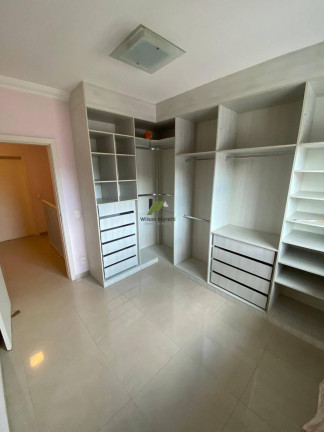 Imagem Casa com 3 Quartos à Venda, 205 m²
