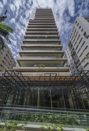 Apartamento com 4 Quartos à Venda, 585 m²