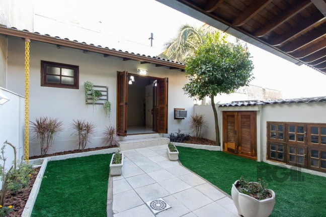 Imagem Casa com 5 Quartos à Venda, em Espírito Santo - Porto Alegre Imagem Casa com 5 Quartos à Venda, em Espírito Santo - Porto Alegre
