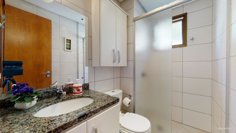 Imagem Imóvel com 2 Quartos à Venda, 78 m² em Tristeza - Porto Alegre Imagem Imóvel com 2 Quartos à Venda, 78 m² em Tristeza - Porto Alegre