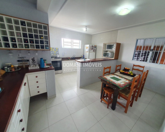 Imagem Casa com 4 Quartos à Venda, 185 m² em Região Da Abernéssia - Campos Do Jordão Imagem Casa com 4 Quartos à Venda, 185 m² em Região Da Abernéssia - Campos Do Jordão